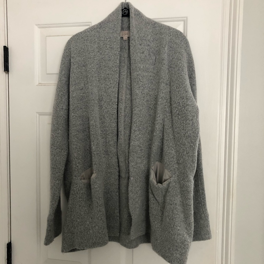 Cozy sweater cardigan with pockets